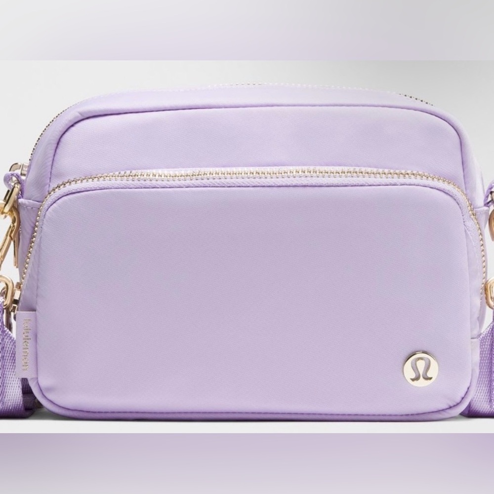 NWT Lululemon Everywhere Crossbody 2L bag - Lavender Frost Gold Accents
